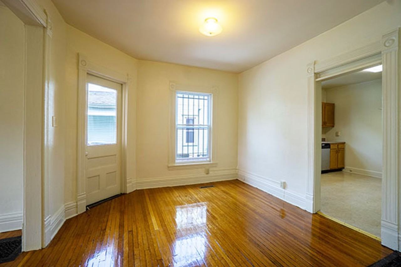 112 Dell St - Photo 6 of 12
