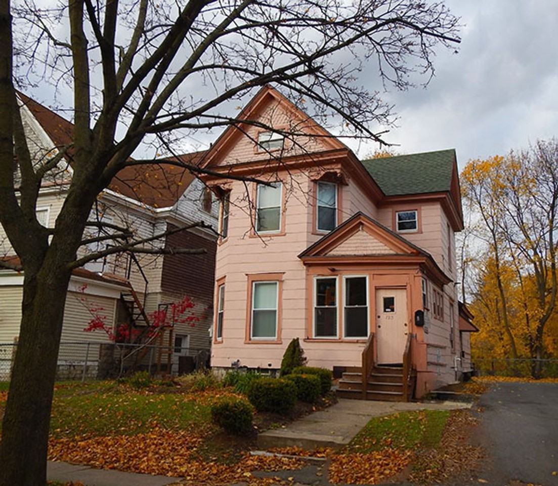123 Dell St - Photo 2 of 8
