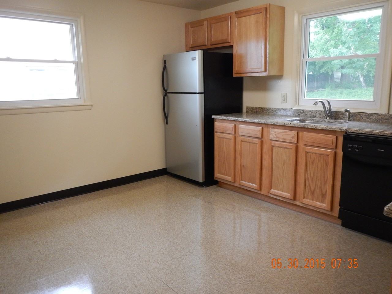 1264 Westcott St - Photo 5 of 20