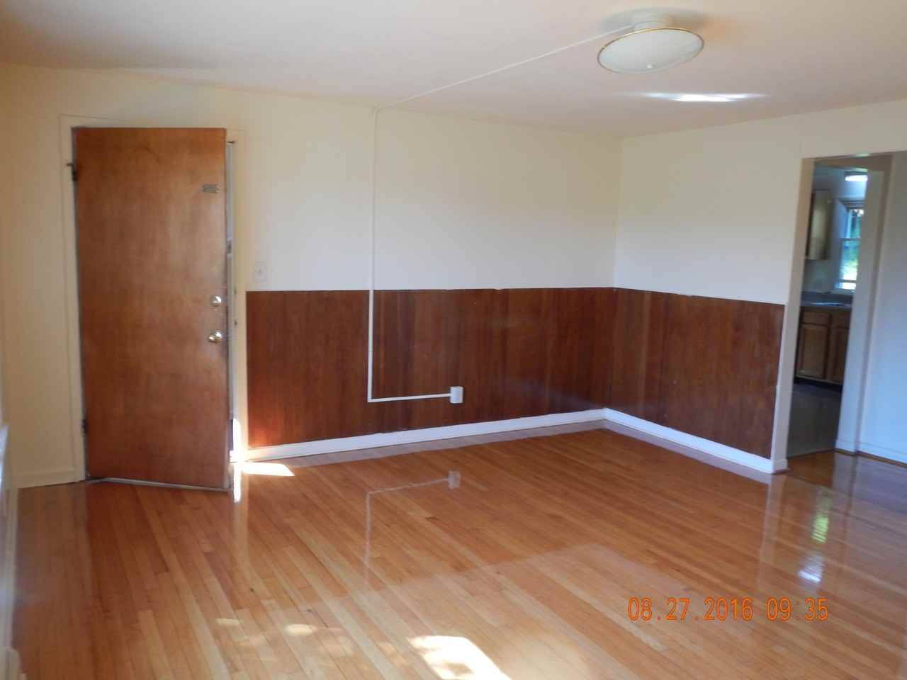 1270 Westcott St - Photo 4 of 19