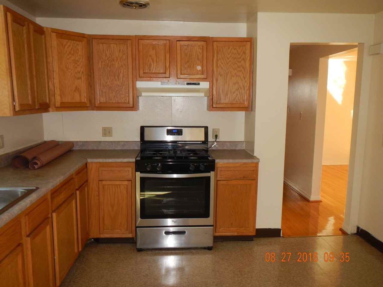 1270 Westcott St - Photo 6 of 19