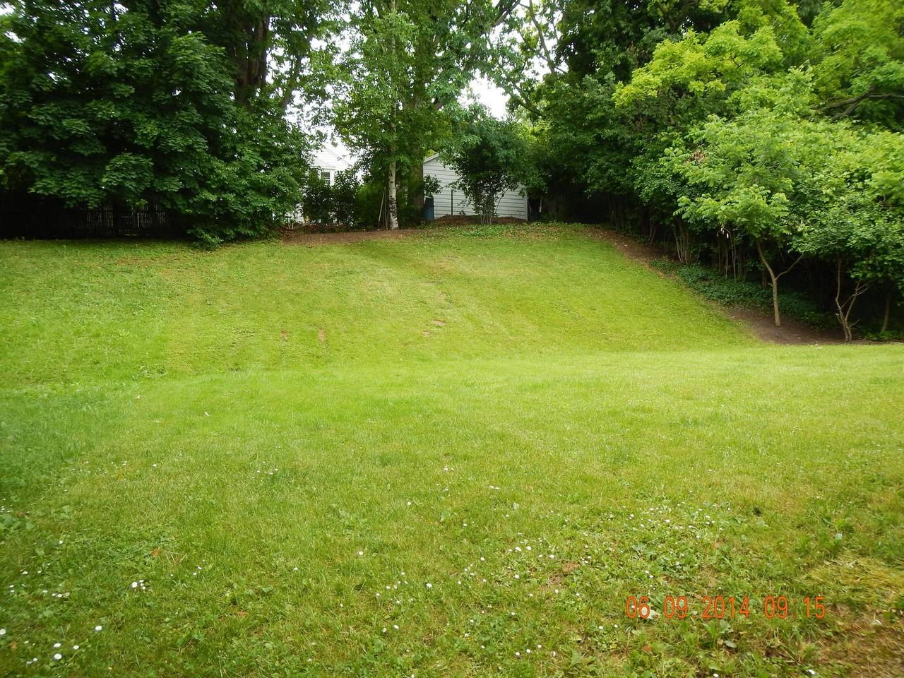 1270 Westcott St - Photo 2 of 8