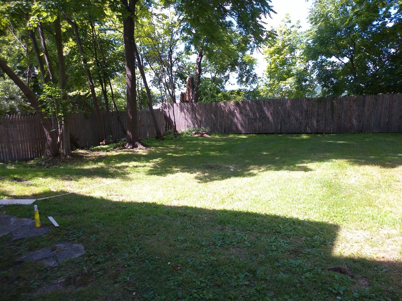 1311 Madison St - Photo 5 of 28