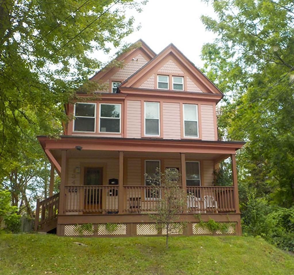 134 Bassett St - Photo 2 of 23