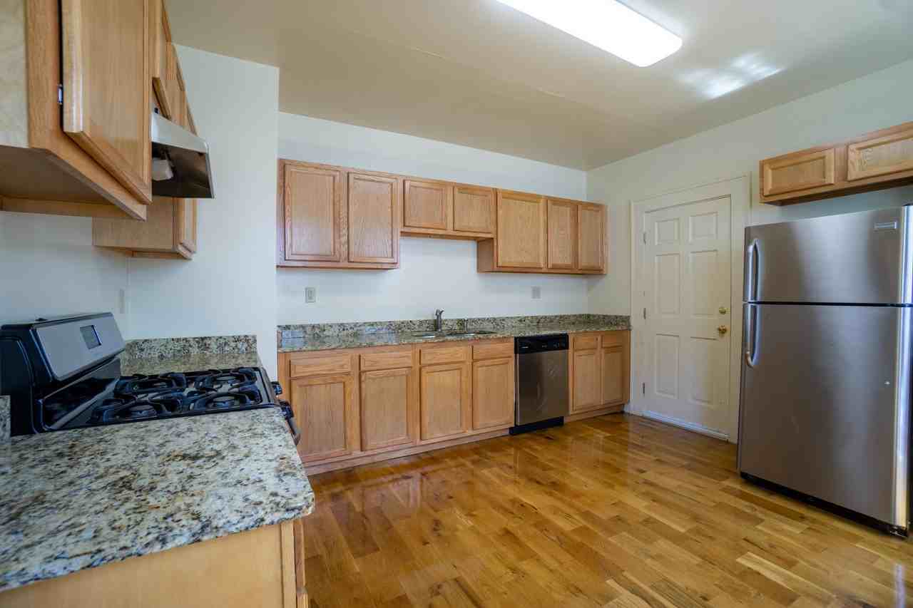 149 Fellows Ave - Photo 2 of 13