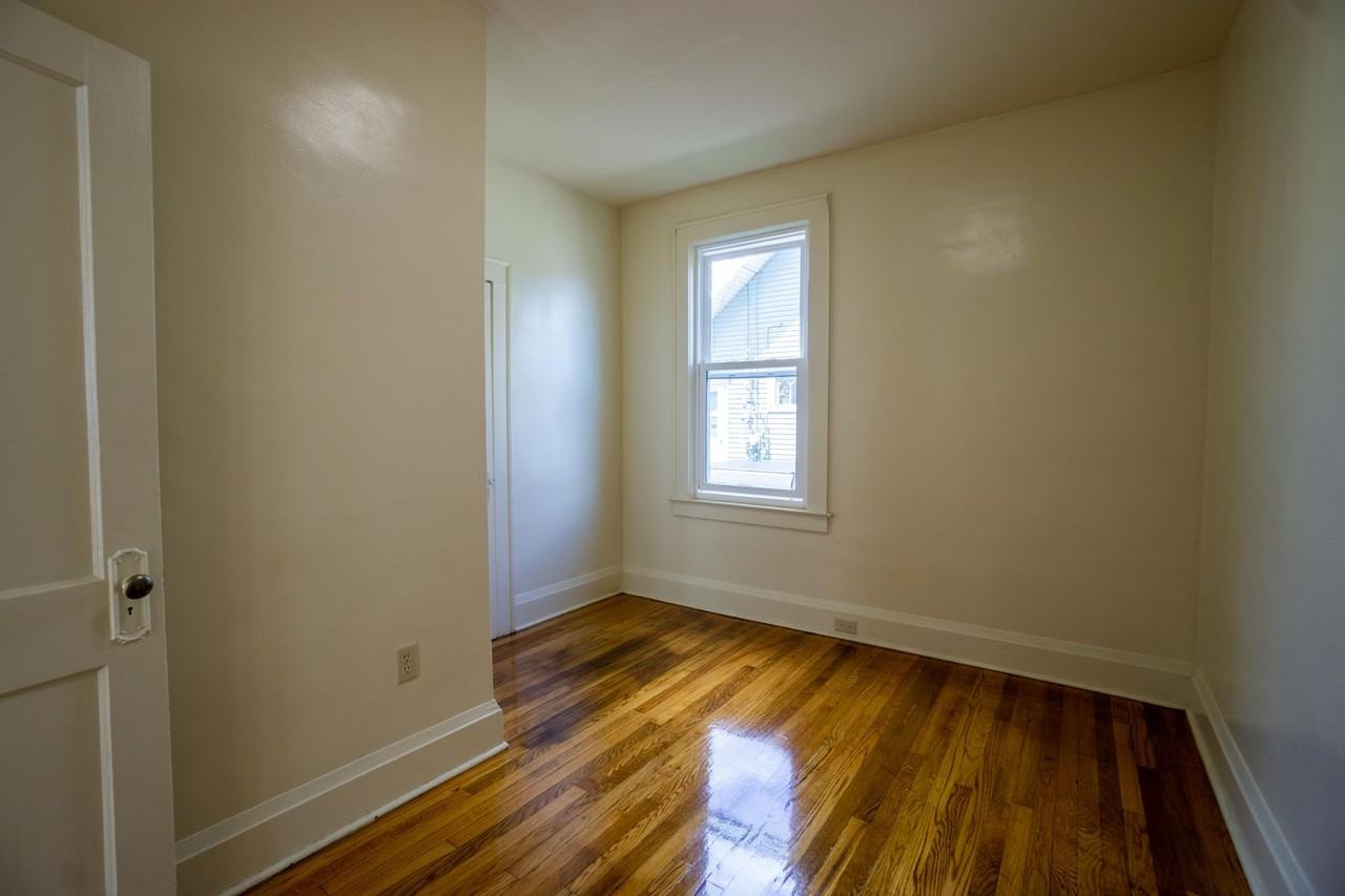 149 Fellows Ave - Photo 7 of 13