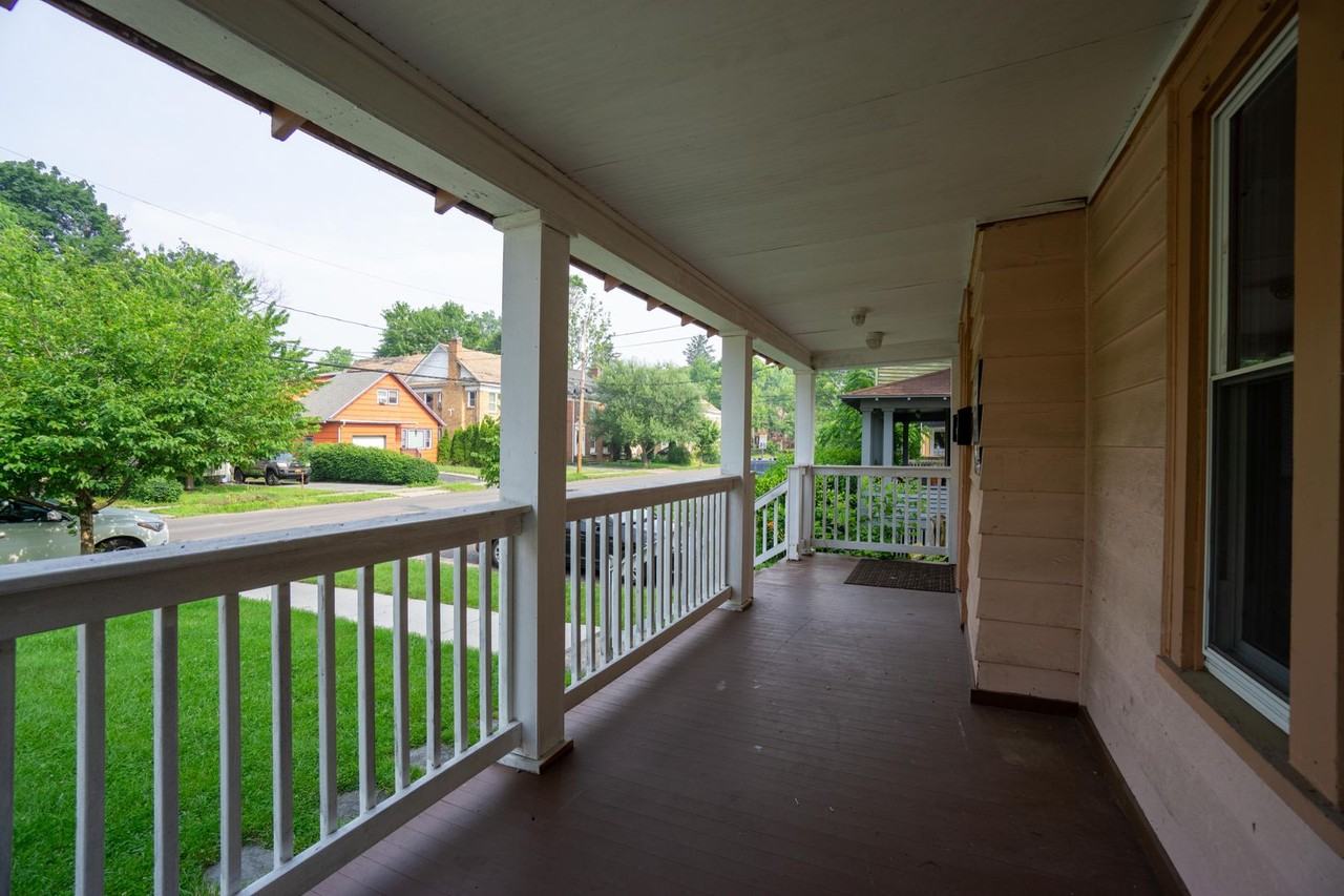 229 Fellows Ave - Photo 3 of 18