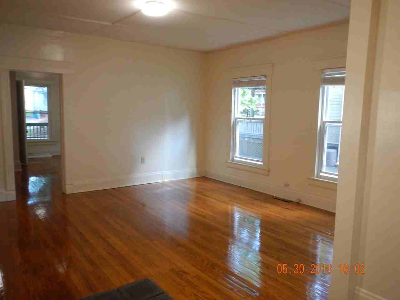 430 Westcott St - Photo 7 of 18
