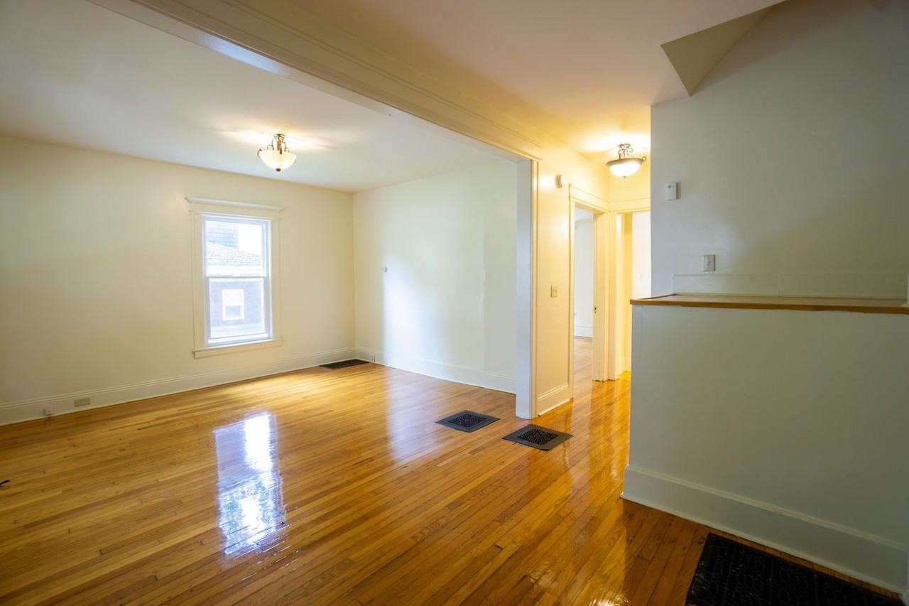 509 Columbus Ave - Photo 4 of 11