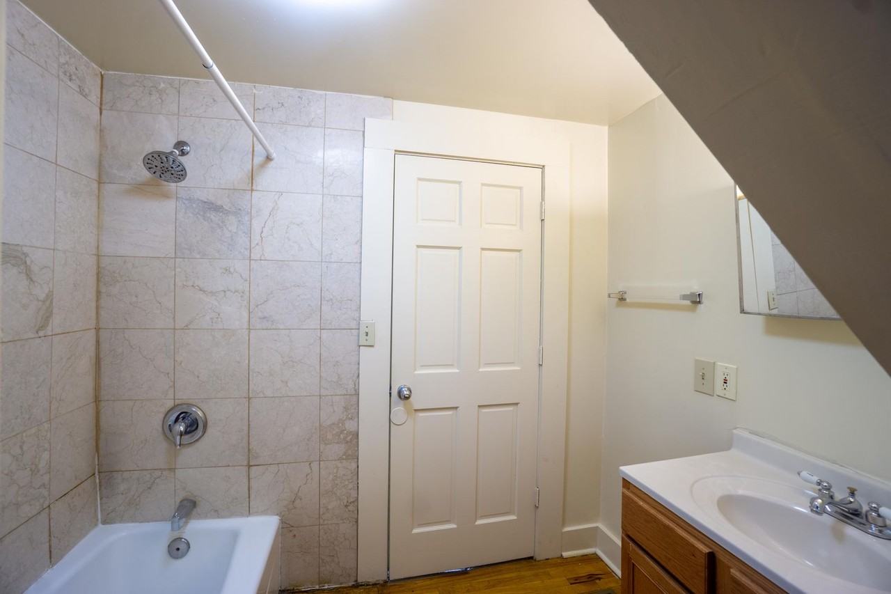 511 Columbus Ave - Photo 6 of 34