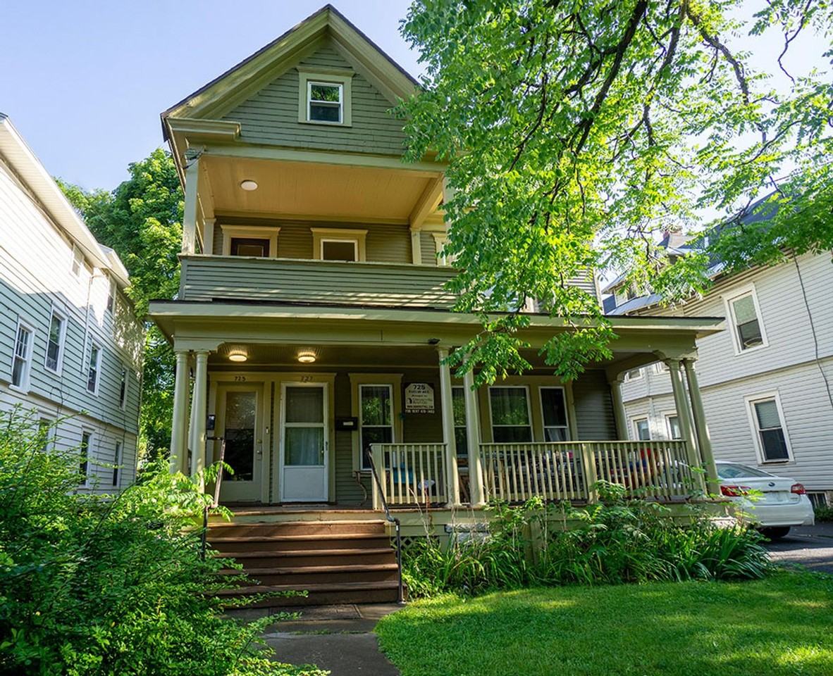 725 Euclid Ave - Photo 3 of 18
