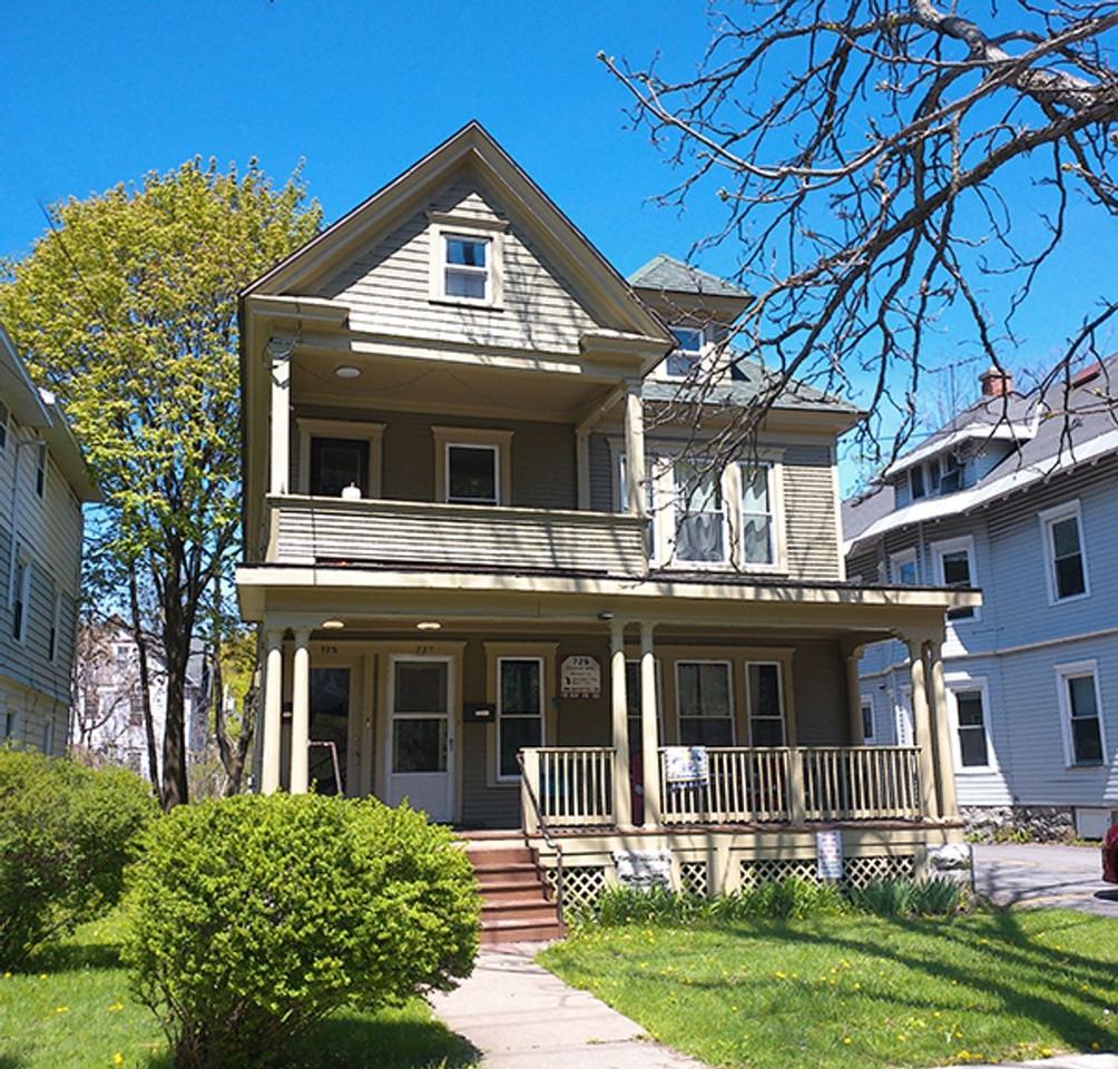 727 Euclid Ave - Photo 3 of 23