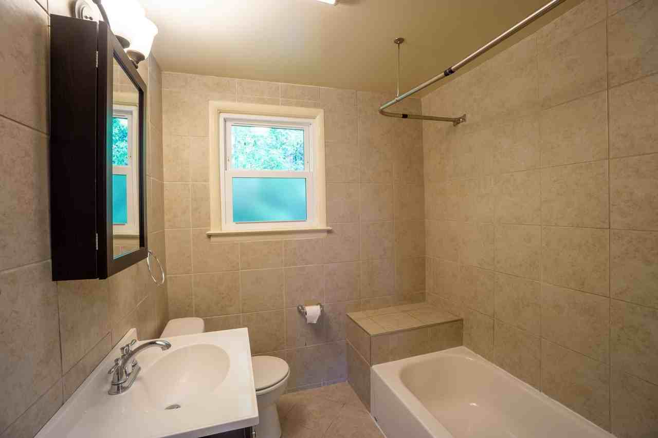 133 Houston Ave - Photo 4 of 9
