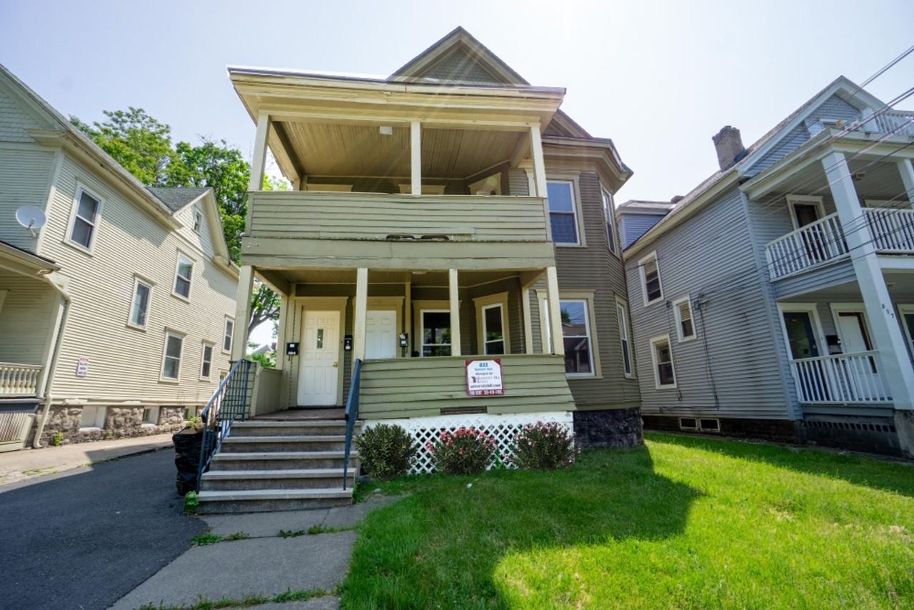 833 Sumner Ave - Photo 2 of 16