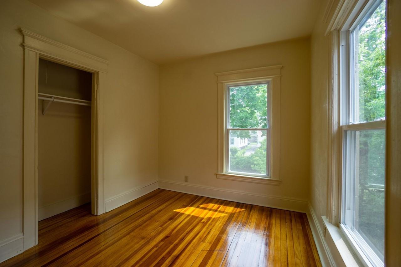 833 Sumner Ave - Photo 6 of 16