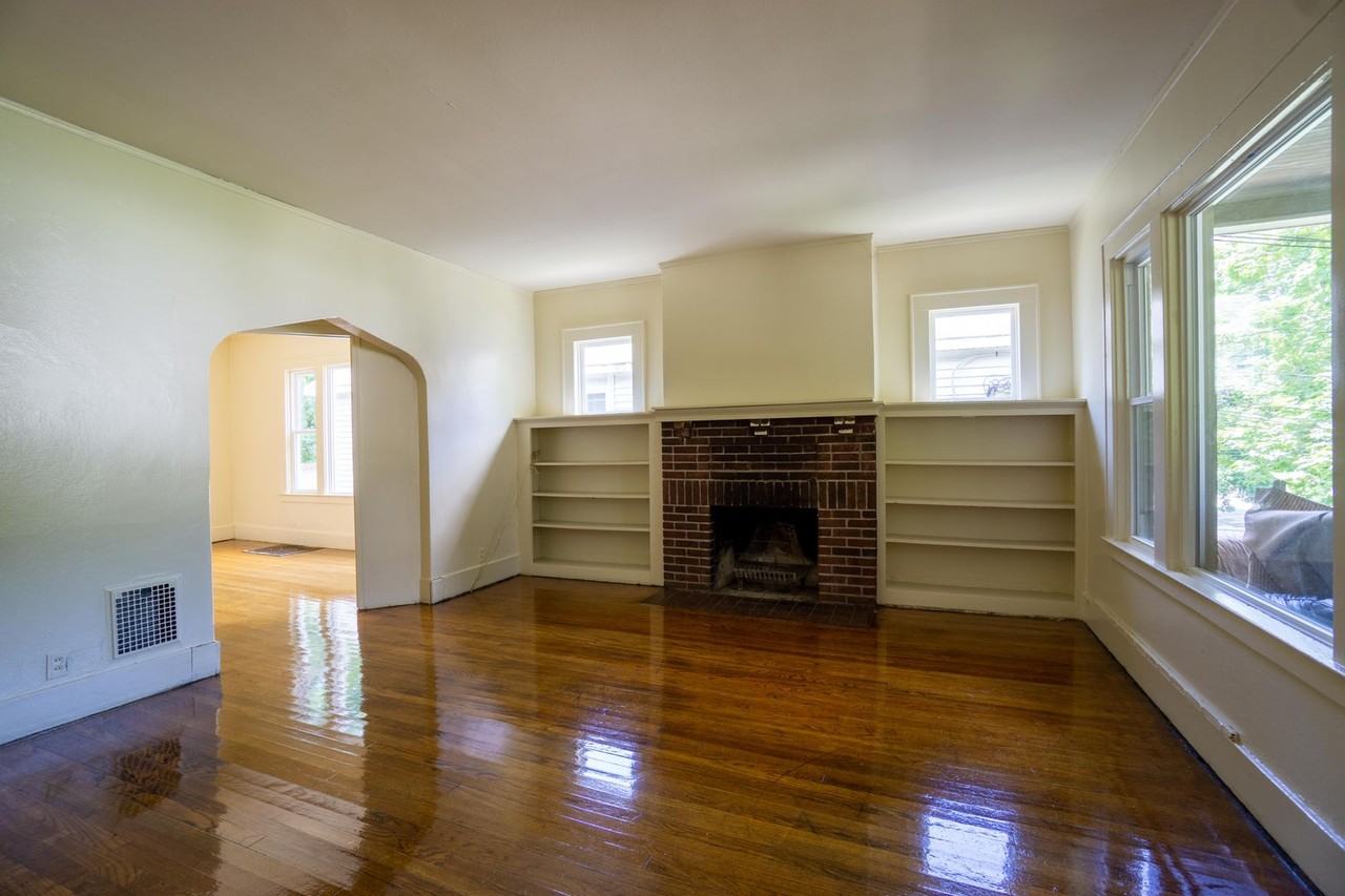 716 Euclid Ave - Photo 2 of 15
