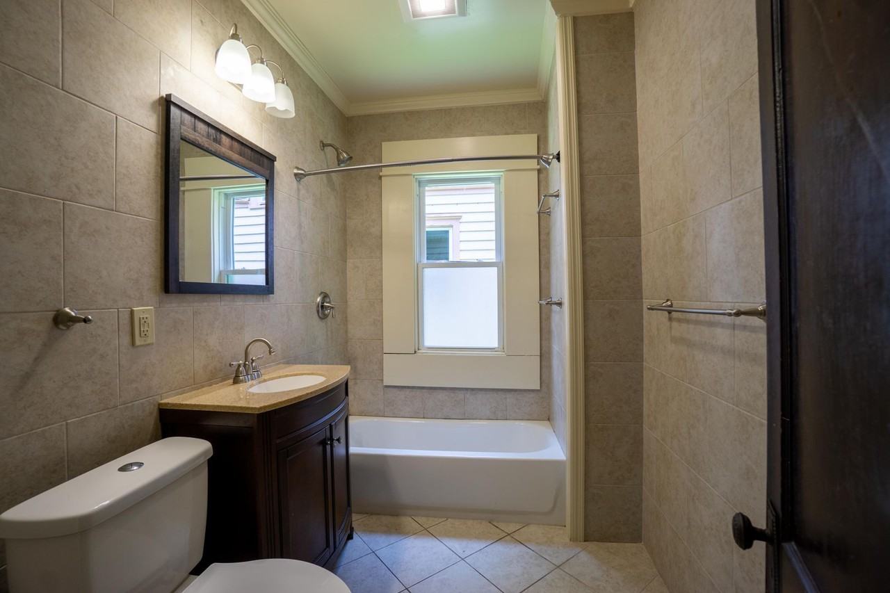 716 Euclid Ave - Photo 3 of 15