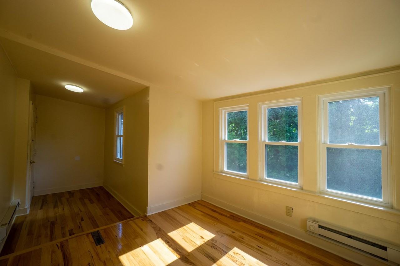 720 Livingston Ave #B - Photo 4 of 21
