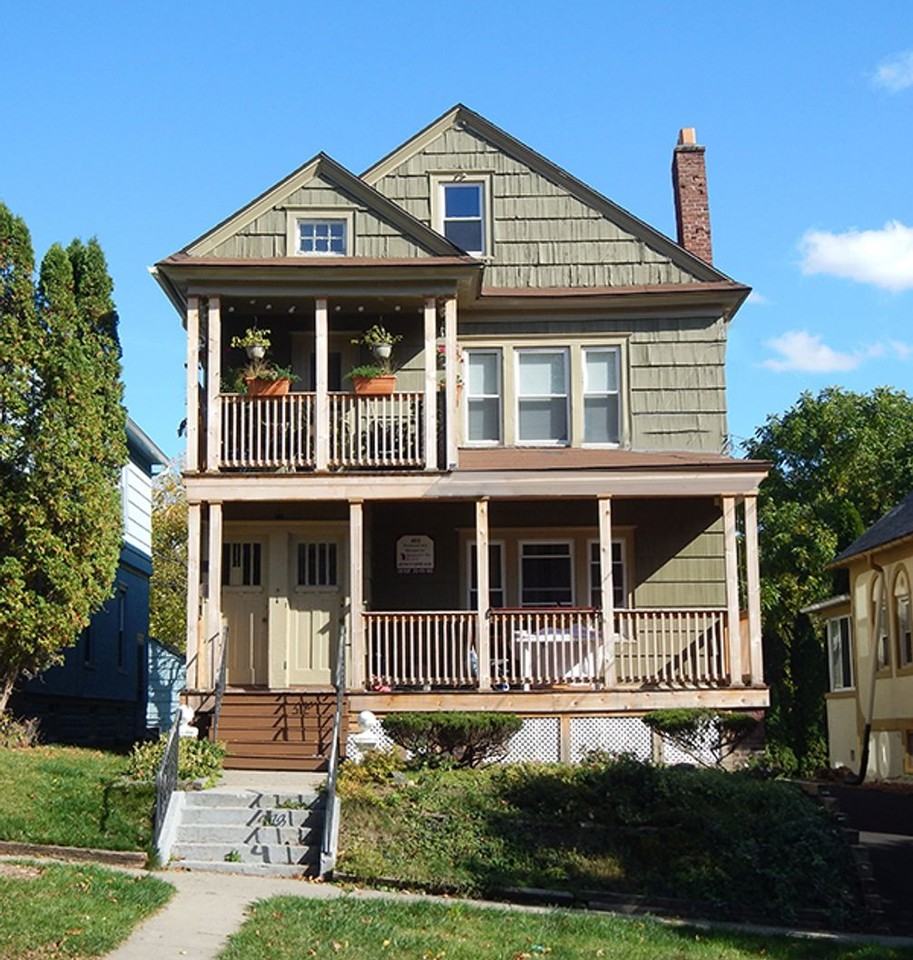 405 Roosevelt Ave - Photo 2 of 40