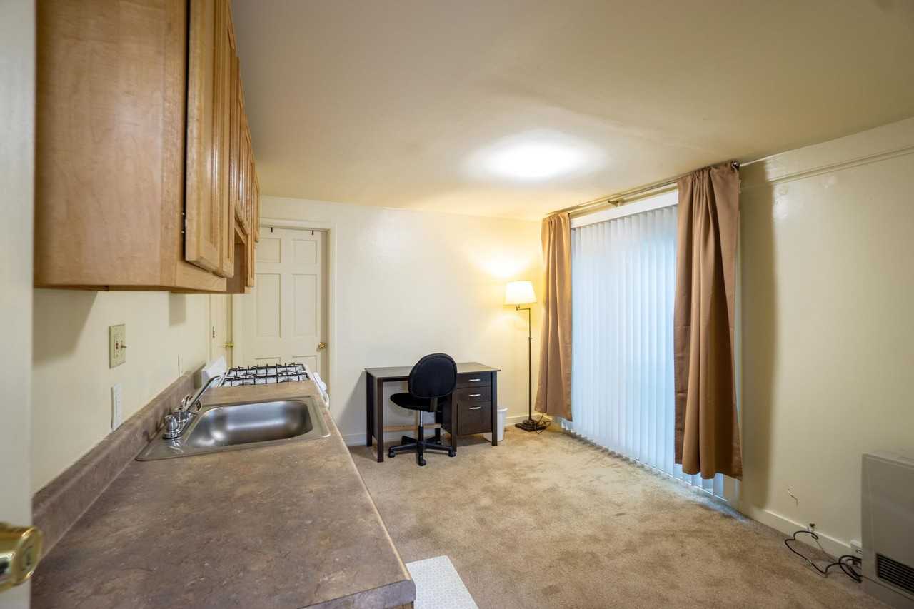 113 Comstock Place #5 - Photo 6 of 15