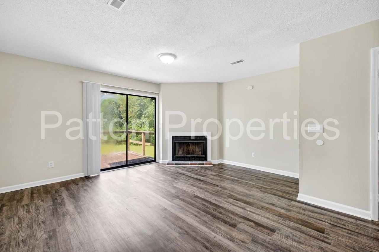 1752 Springwoods Lake Drive - Photo 3 of 17