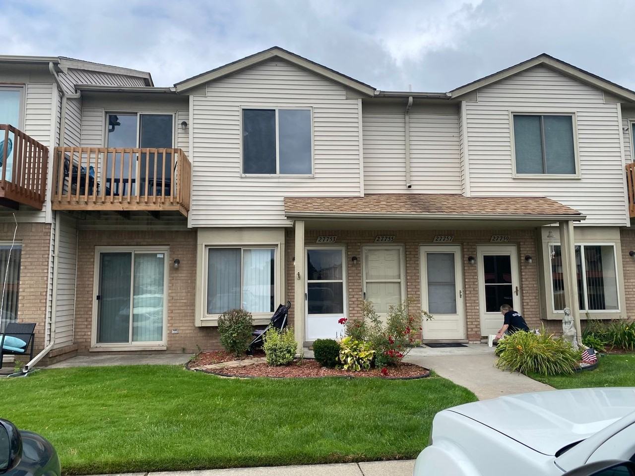 27753 Carini Villa St - Photo 2 of 9