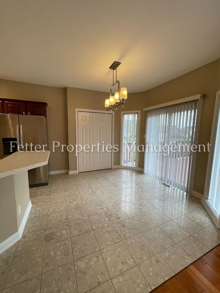 5746 Winnett Dr - Photo 7 of 16