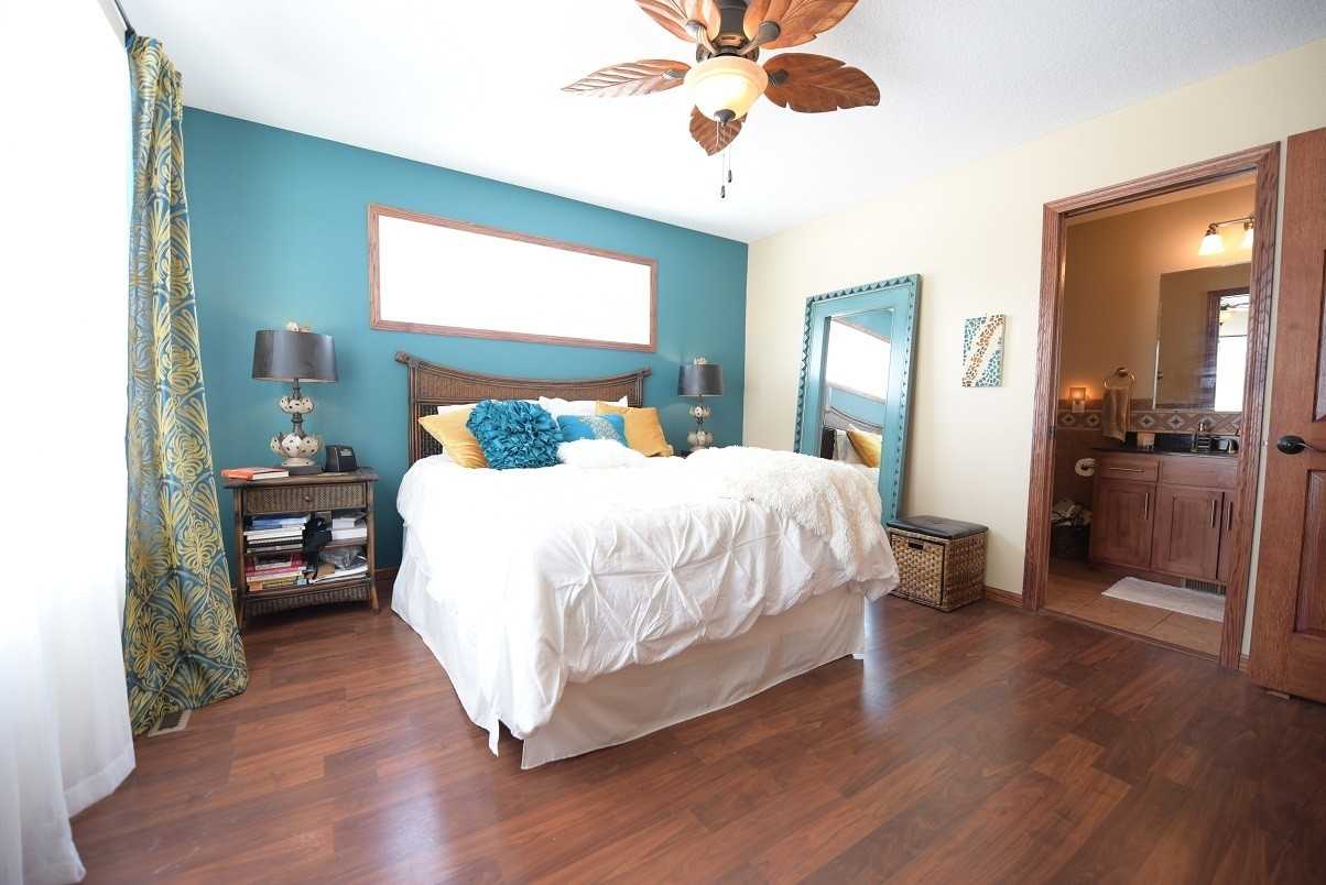 1617 Pine Siskin - Photo 6 of 12