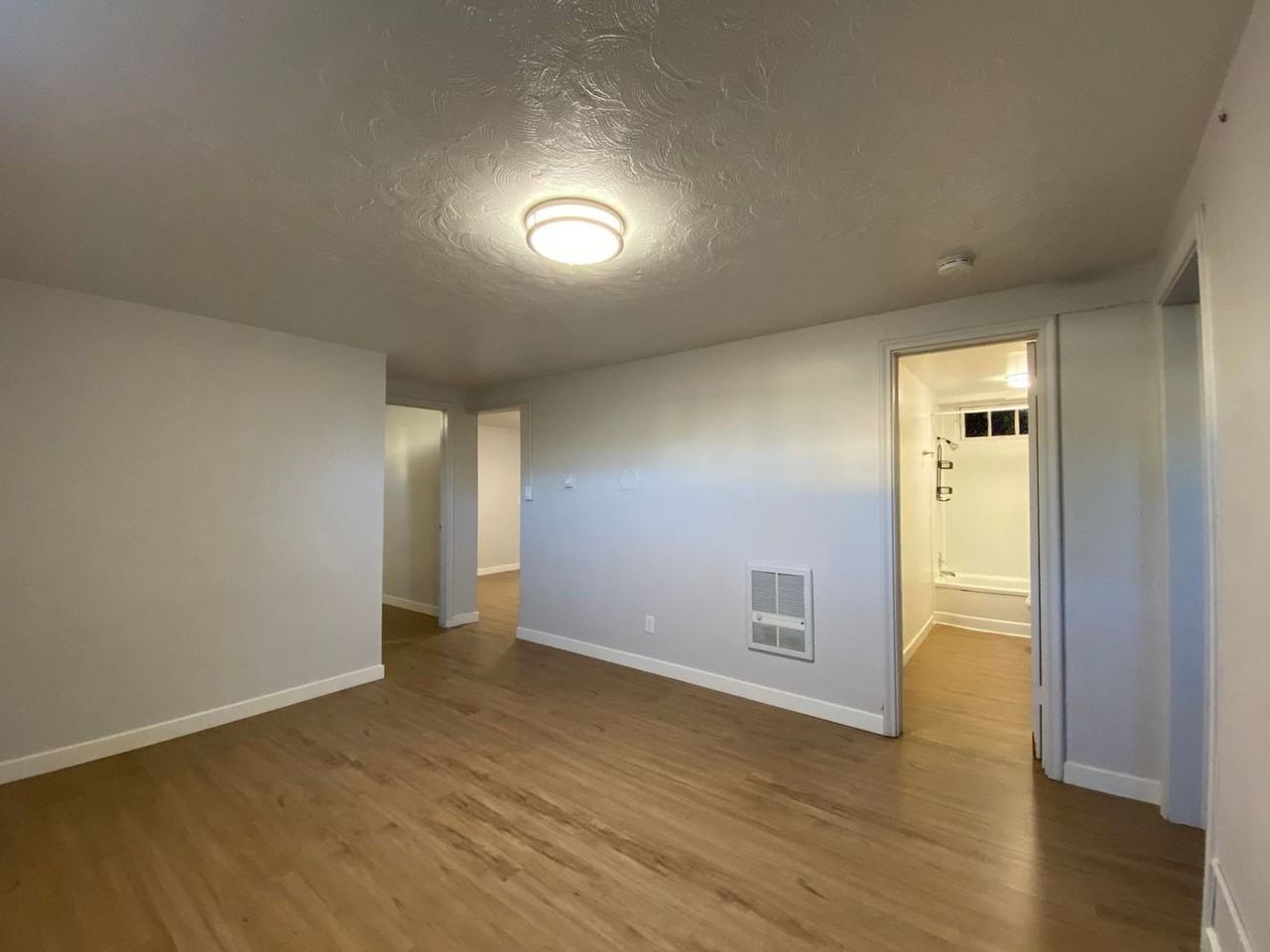 725 S 16th Ave #B - Photo 6 of 17