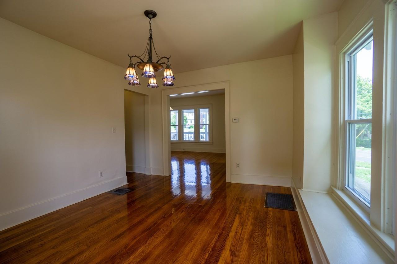 2424 E Genesee St - Photo 6 of 15
