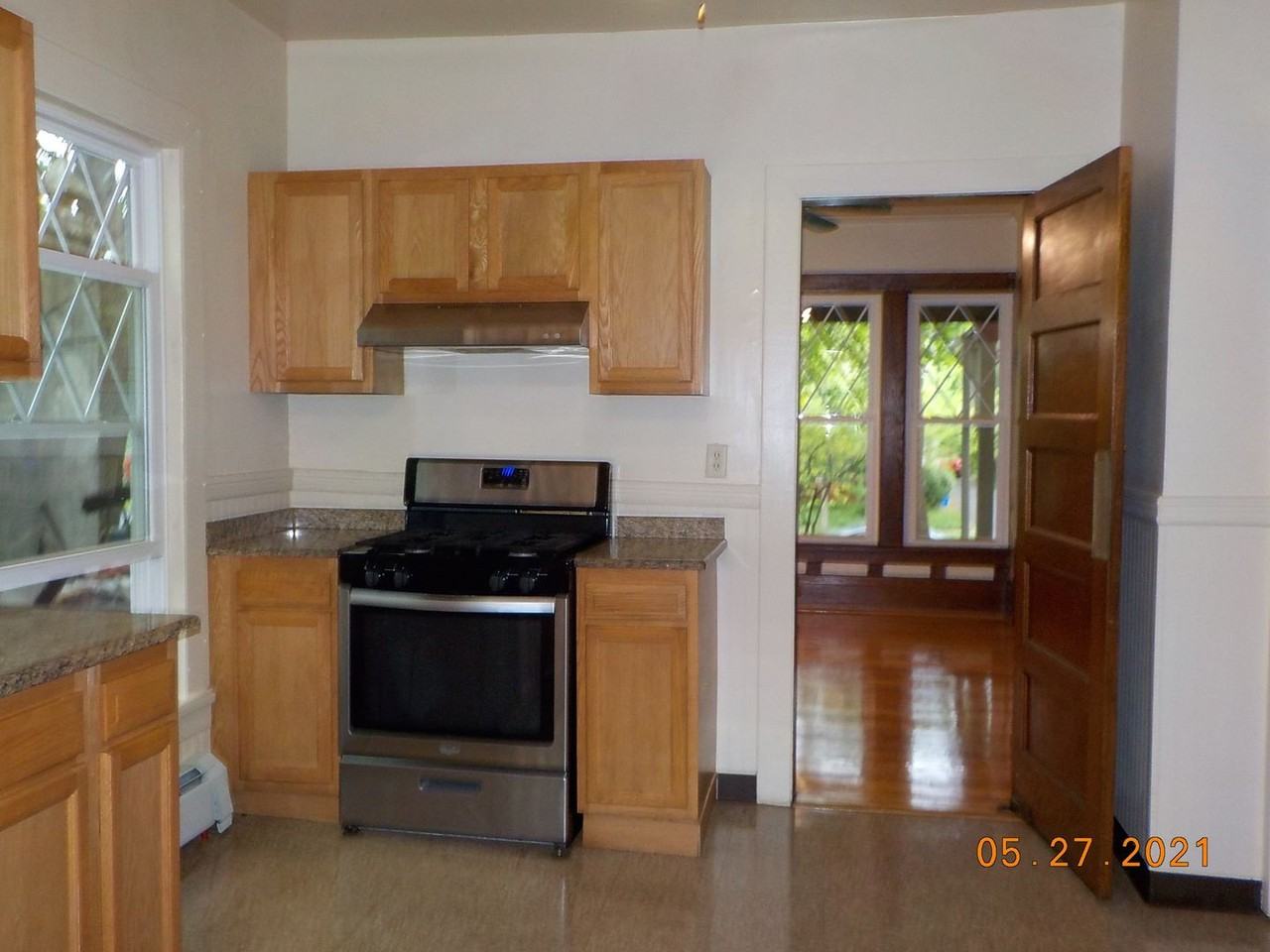 721 Allen St - Photo 2 of 42