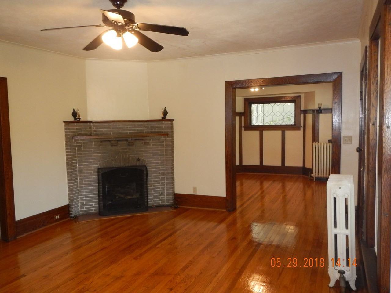 721 Allen St - Photo 3 of 42