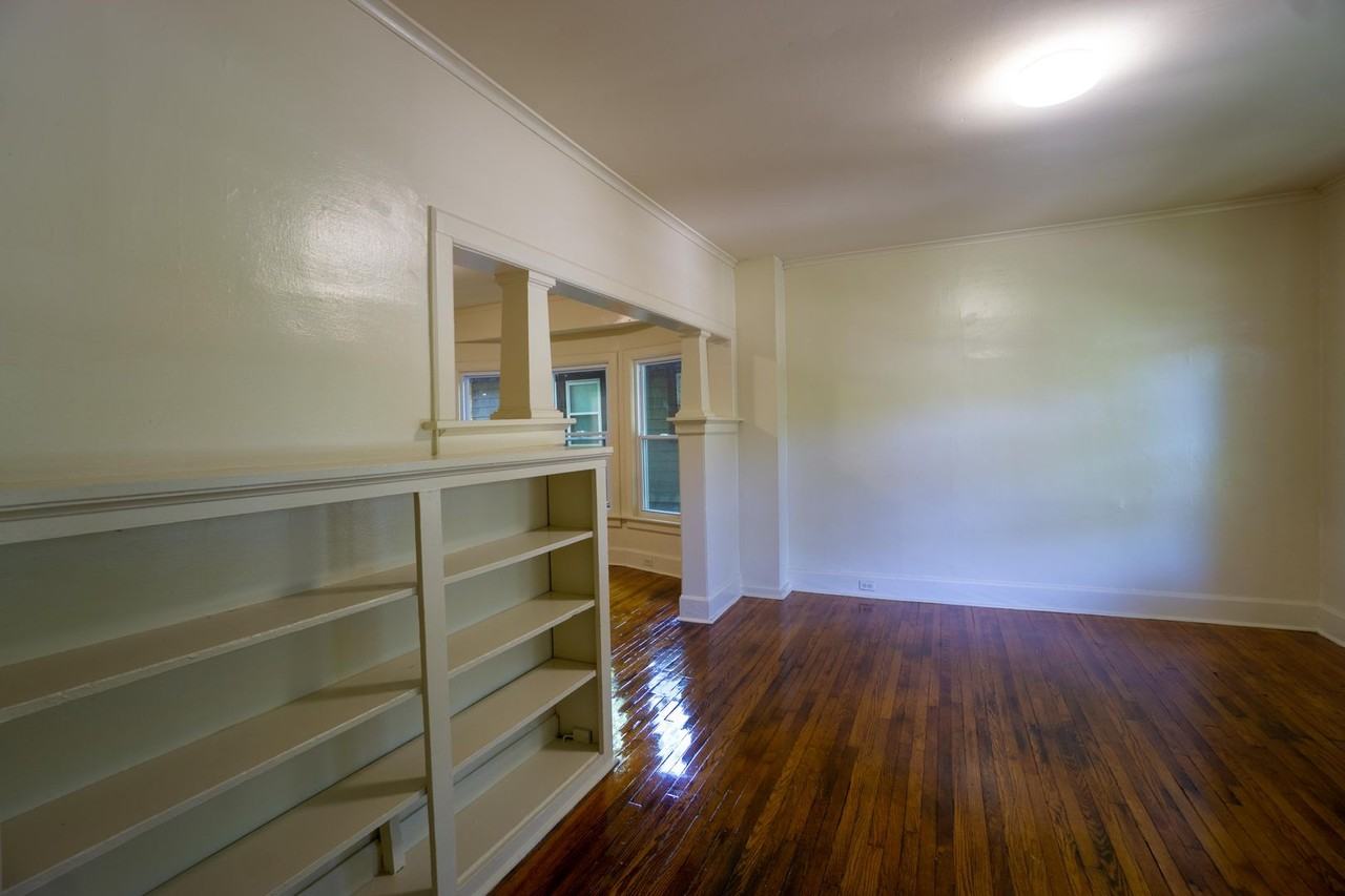 859 Lancaster Ave - Photo 7 of 19
