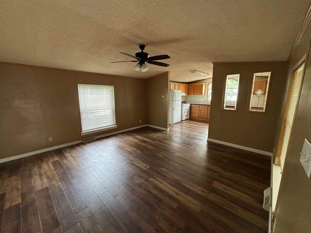 25 Blue Water Dr - Photo 2 of 13