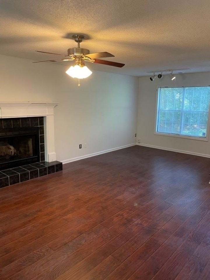 20 Bridgewater Dr - Photo 7 of 24