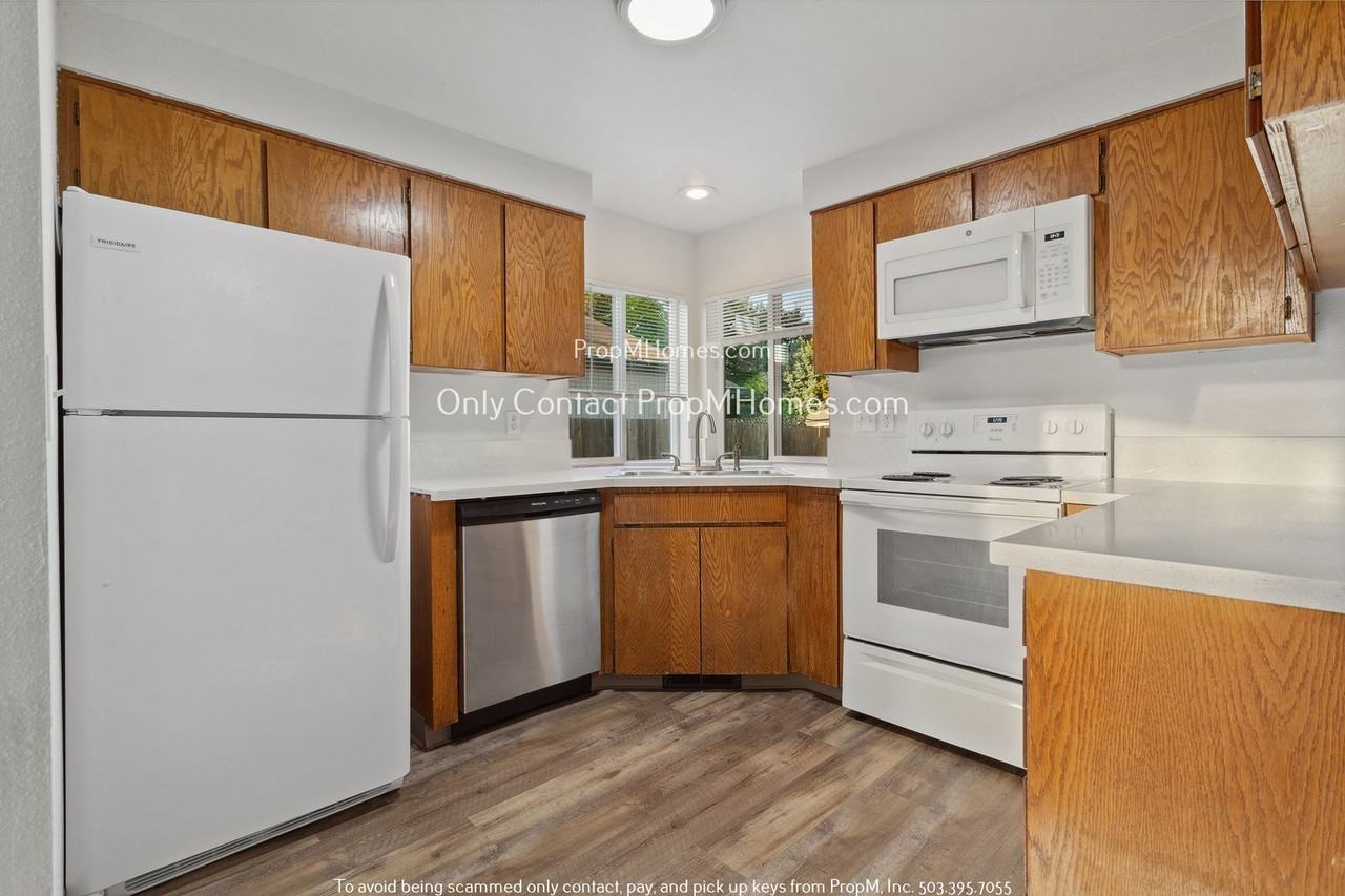 2330 Southwest 218th Drive - Photo 6 of 23