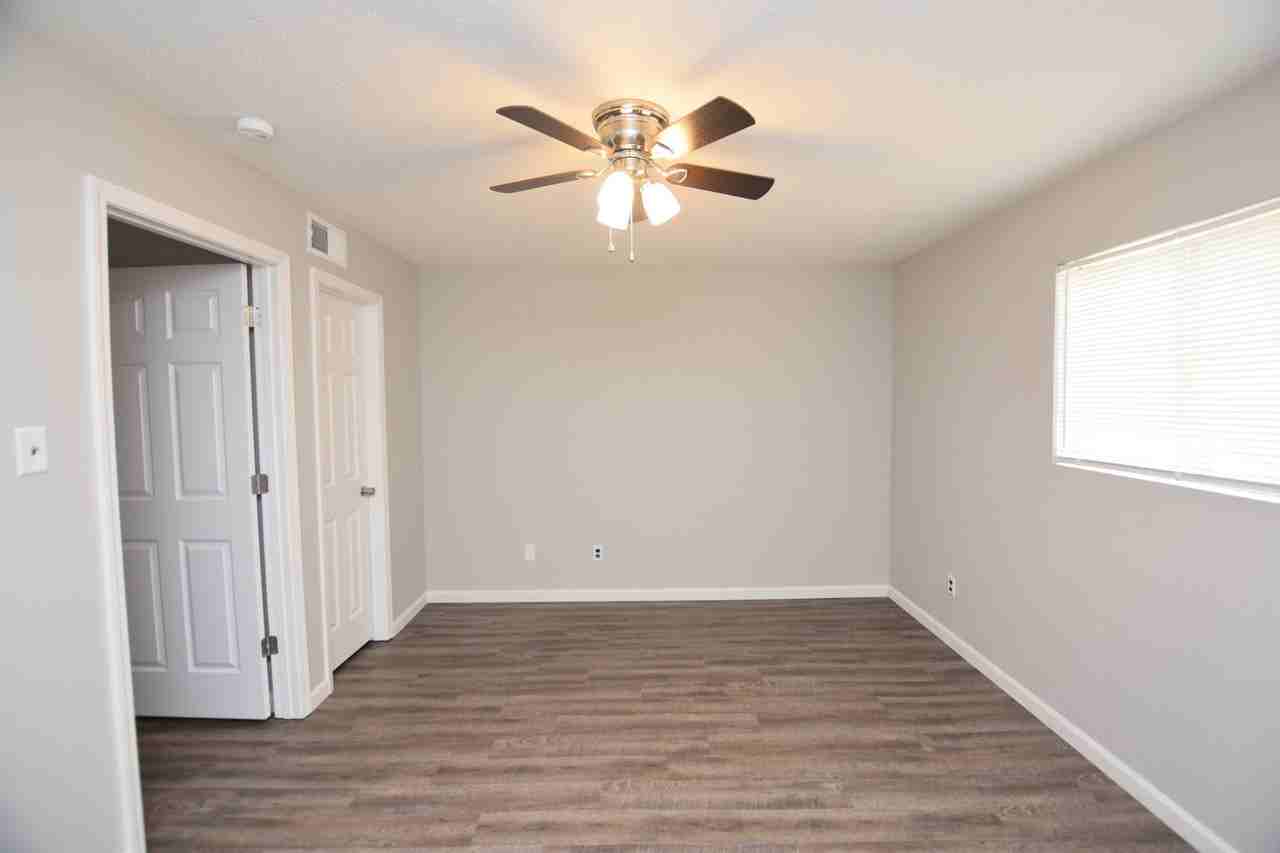 100 Mcarthur St #9 - Photo 5 of 7