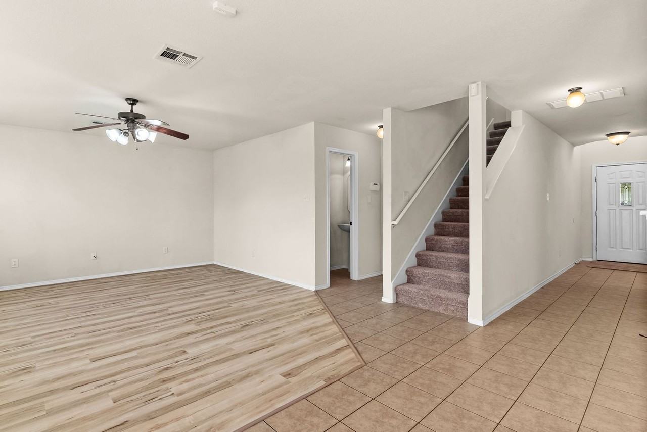 6106 Emilie Ln - Photo 5 of 15