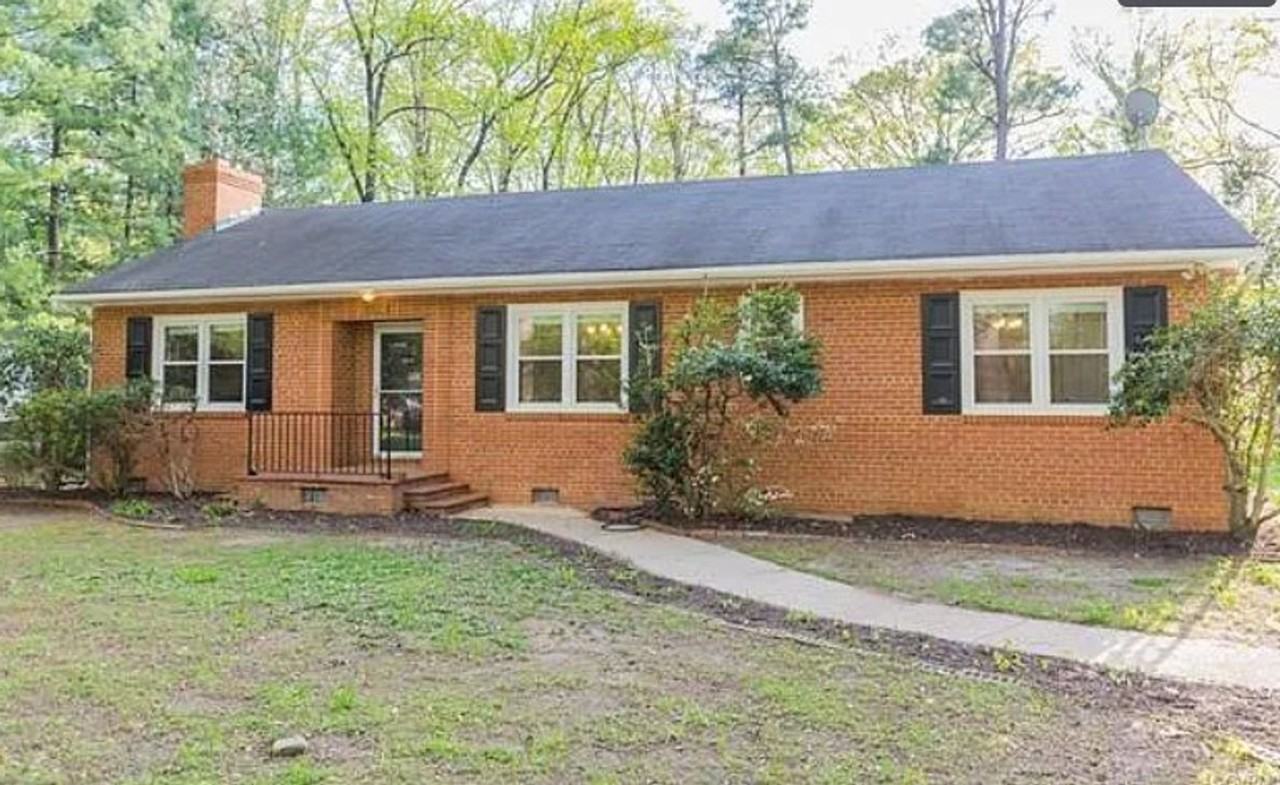 2912 Westgate Dr - Photo 2 of 12