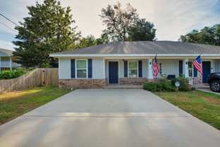 8154 Lawton St - Photo 1 of 1