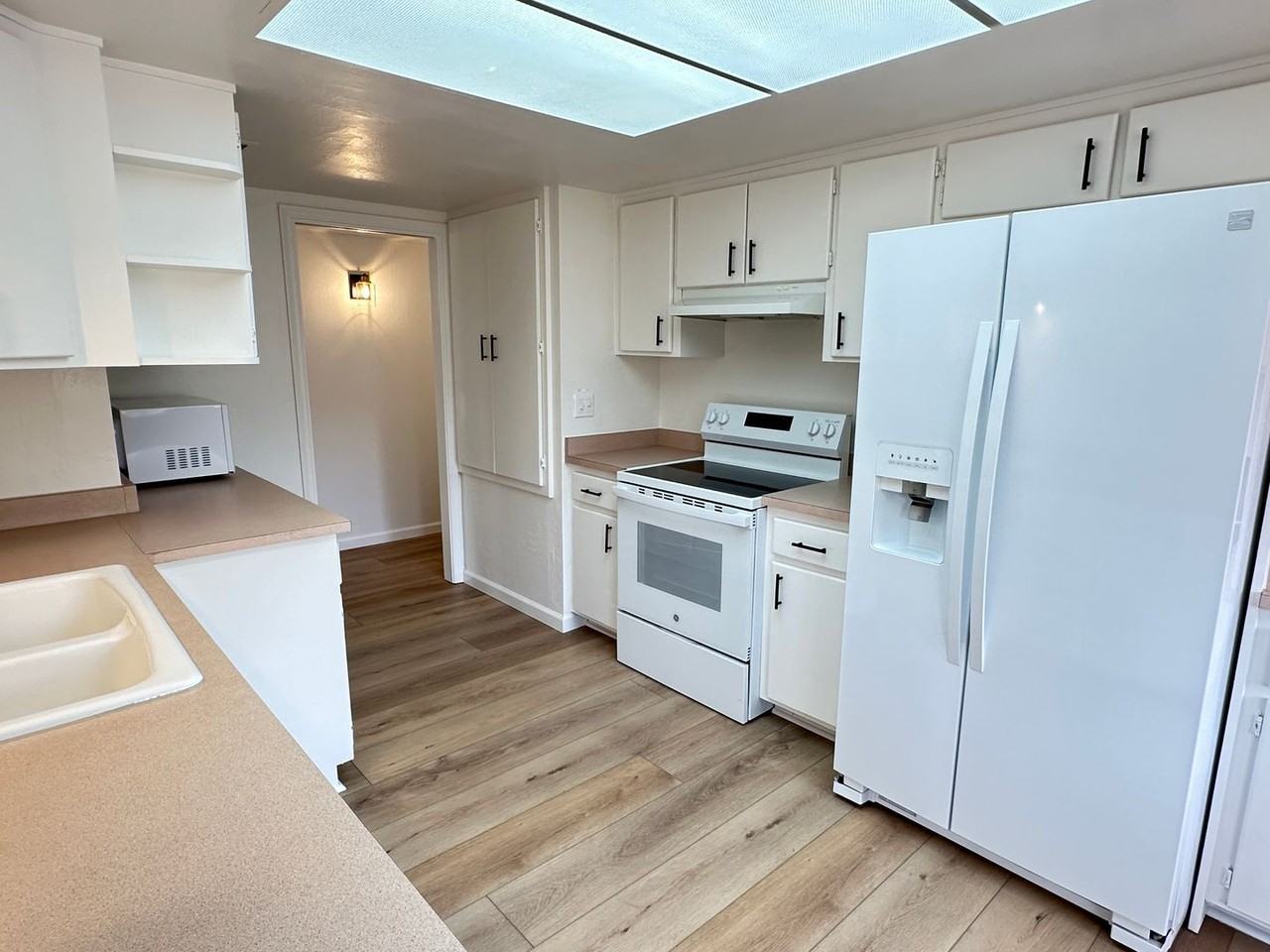 681 Barcelona Rd - Photo 5 of 20