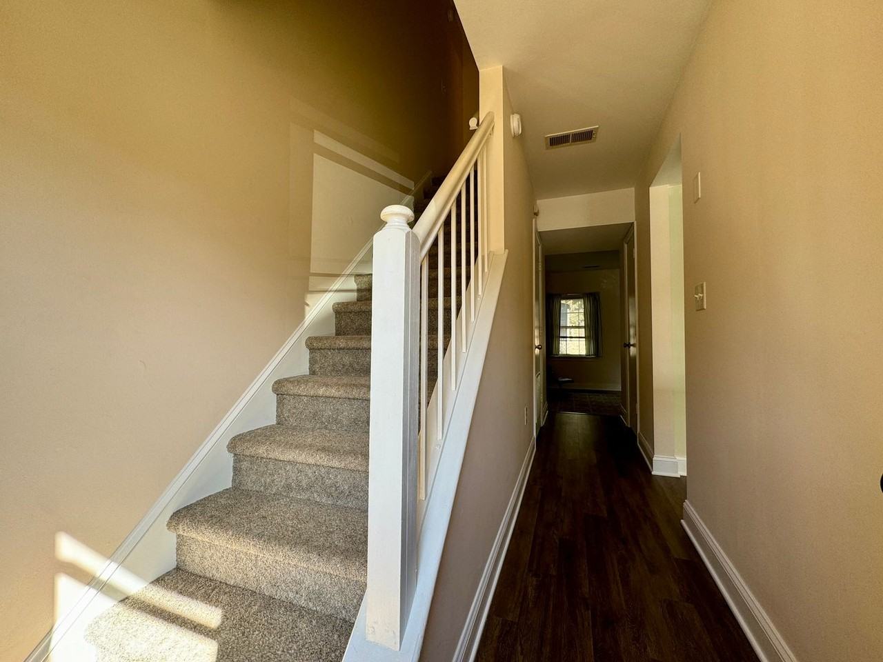 2716 Newton Ct - Photo 2 of 24