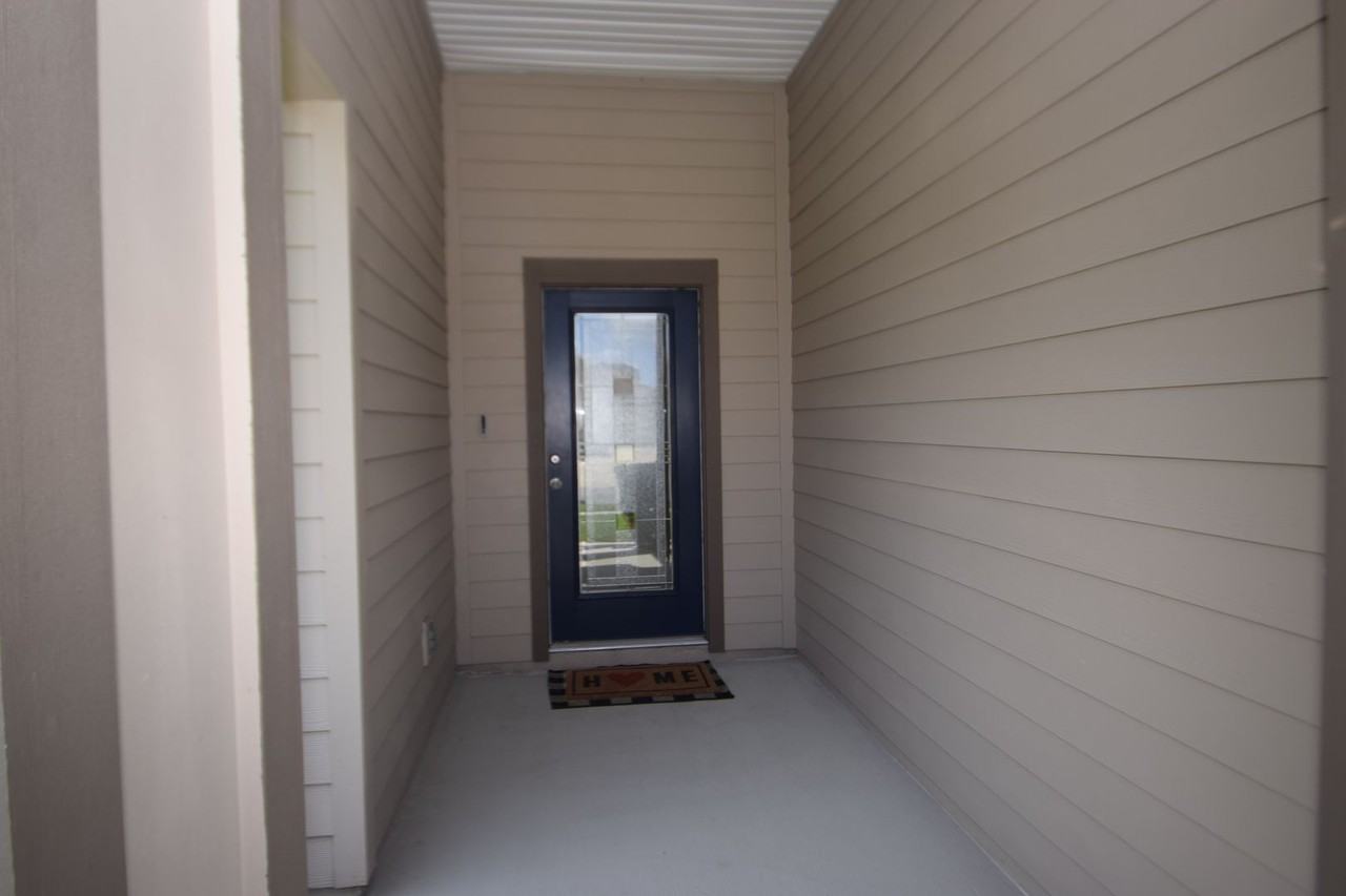 12593 Itani Way - Photo 3 of 25