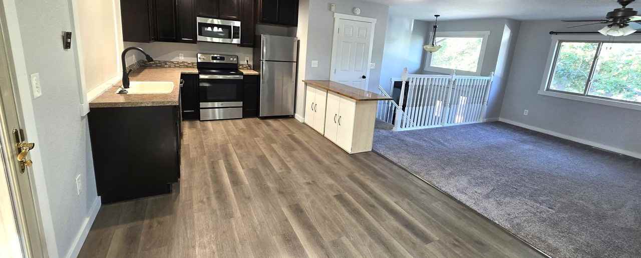 2215 Wagonhammer Ln - Photo 4 of 12