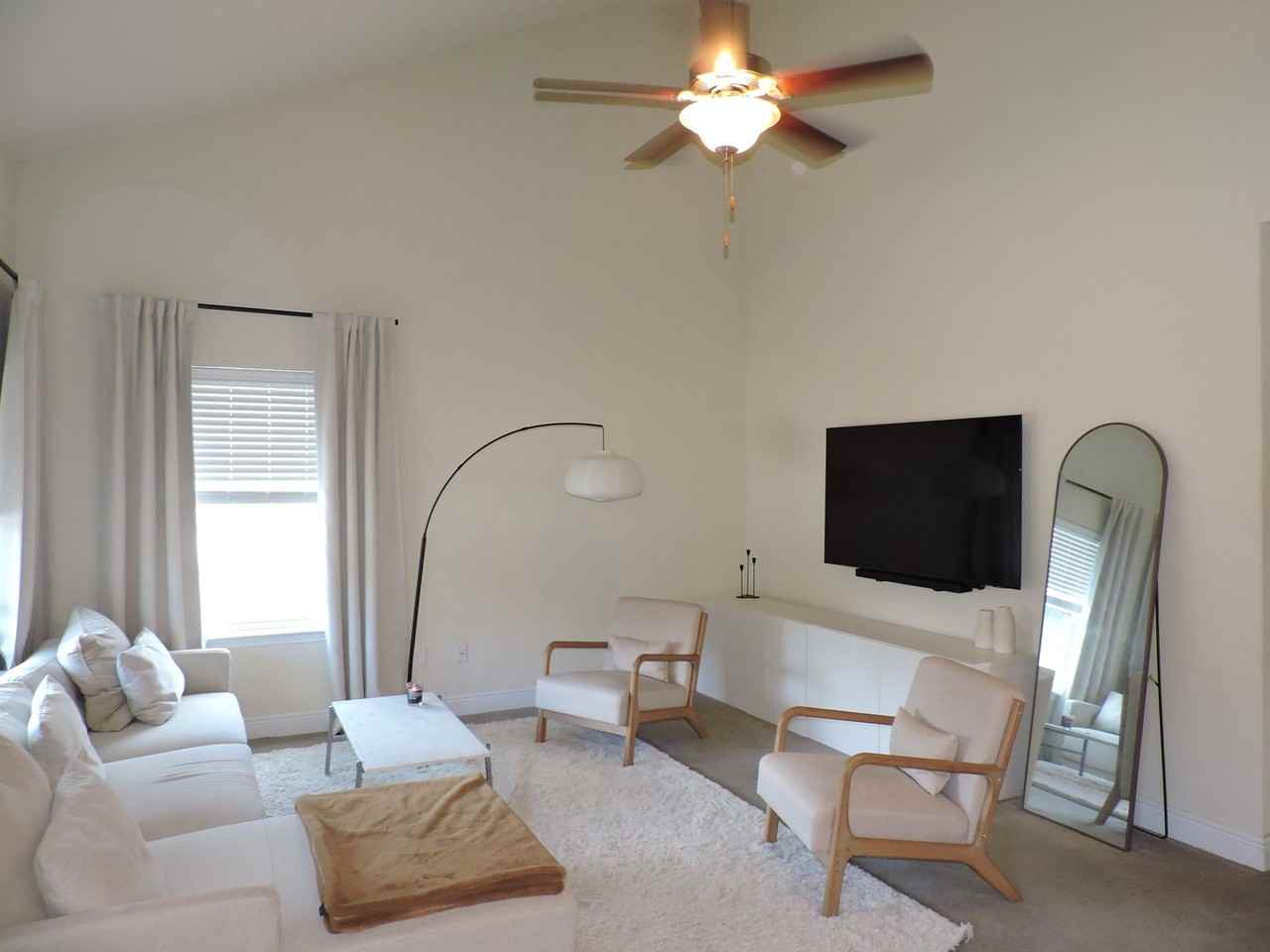 300 Seamarge Ln - Photo 2 of 26