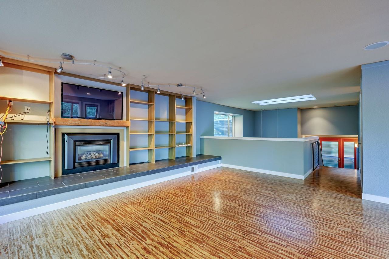 9375 Eric Pl Ne - Photo 5 of 41