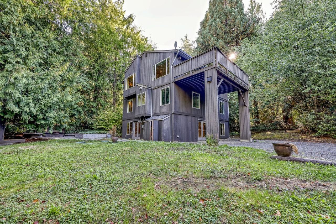 9375 Eric Pl Ne - Photo 2 of 43