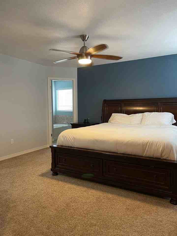 6521 Donahue Dr - Photo 7 of 40