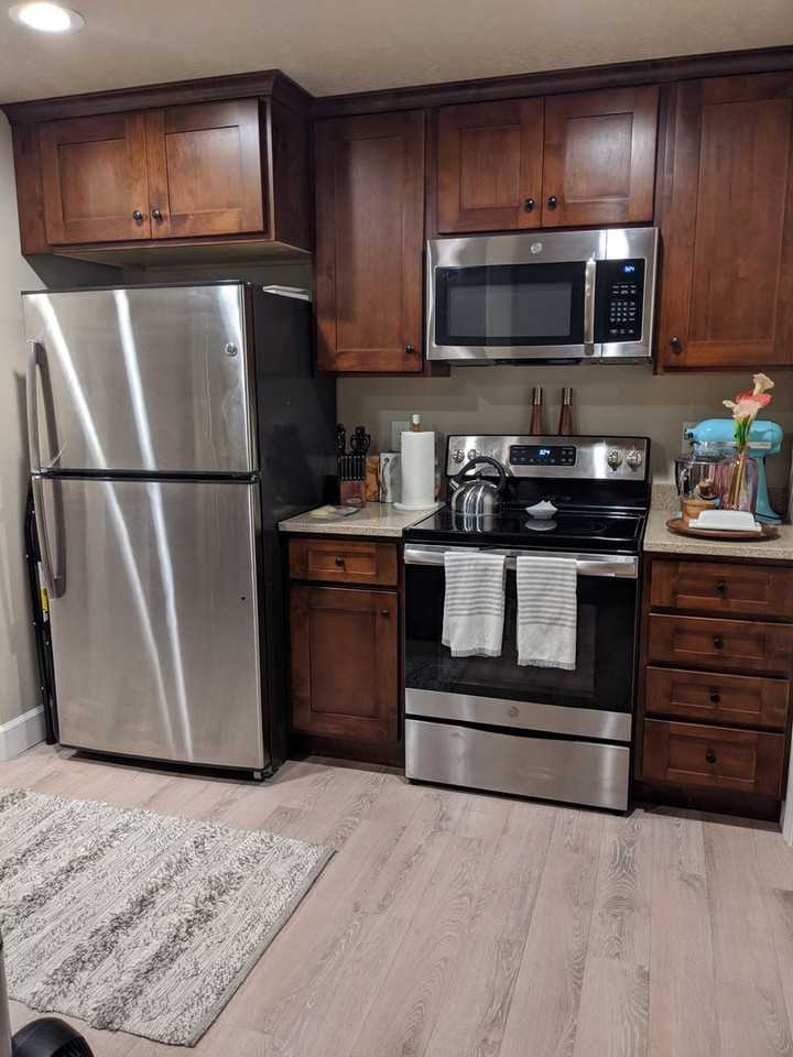 985 N 1030 W - Photo 3 of 12