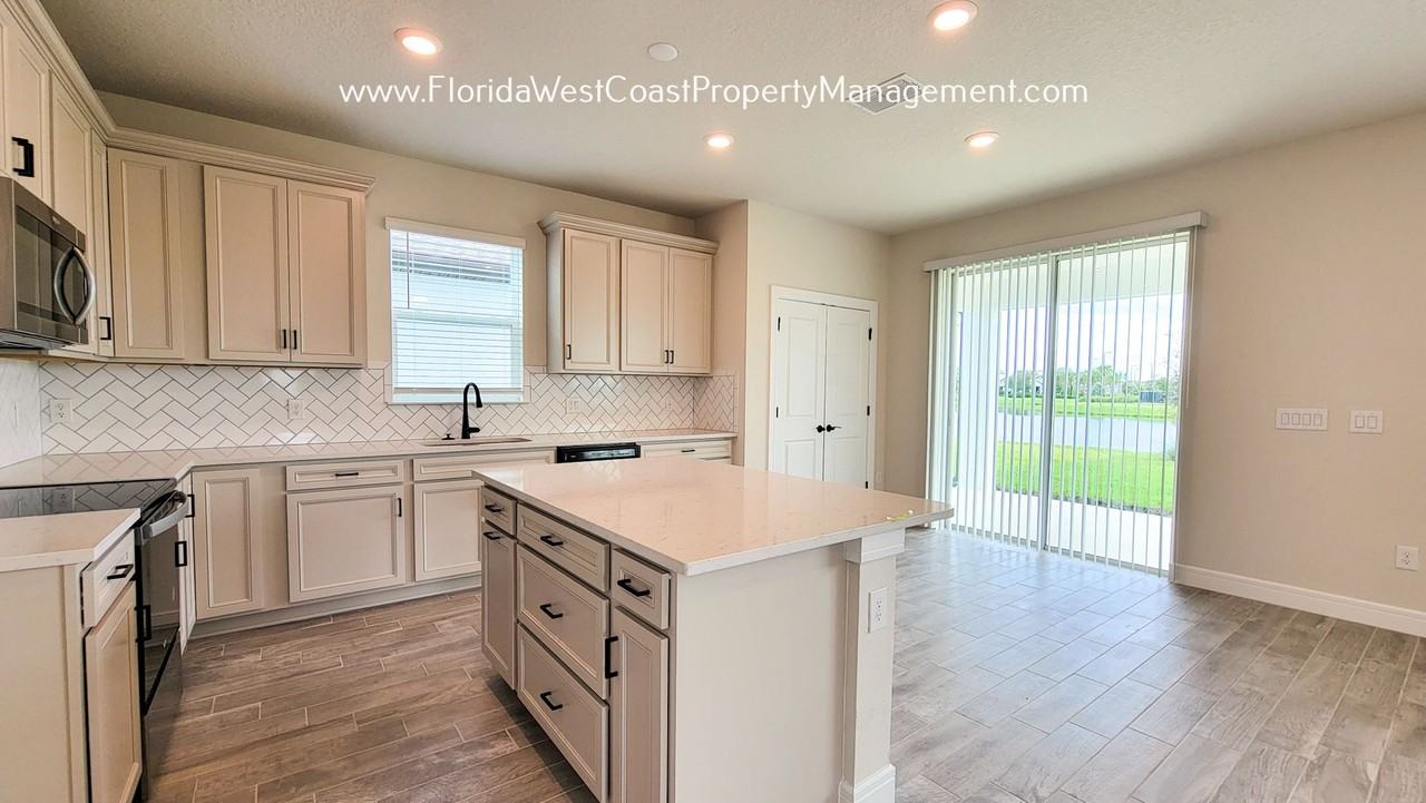 9308 Lamine Way - Photo 2 of 37